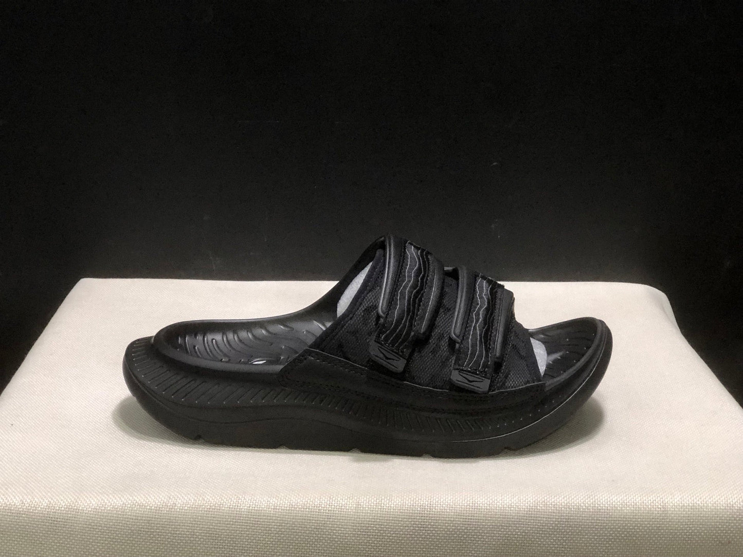 WTAPS x  HOKA ONE ONE ORA Luxe