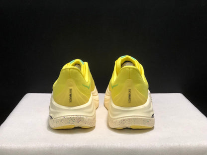 HOKA ONE ONE S KYWARD X