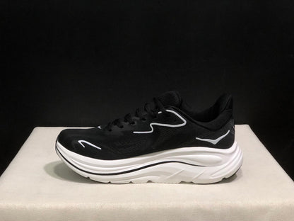 HOKA ONE ONE Clifton 10